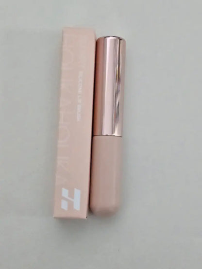 [Holika Holika] Blurry Silicone Lip Brush – Soft Blending Tip – Portable Design