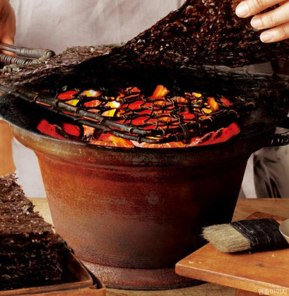 [bibigo] Charcoal-Roasted Sesame Oil Seaweed Sheets with Crispy Finish – 4.5 g × 12 Packs × 5 Sets