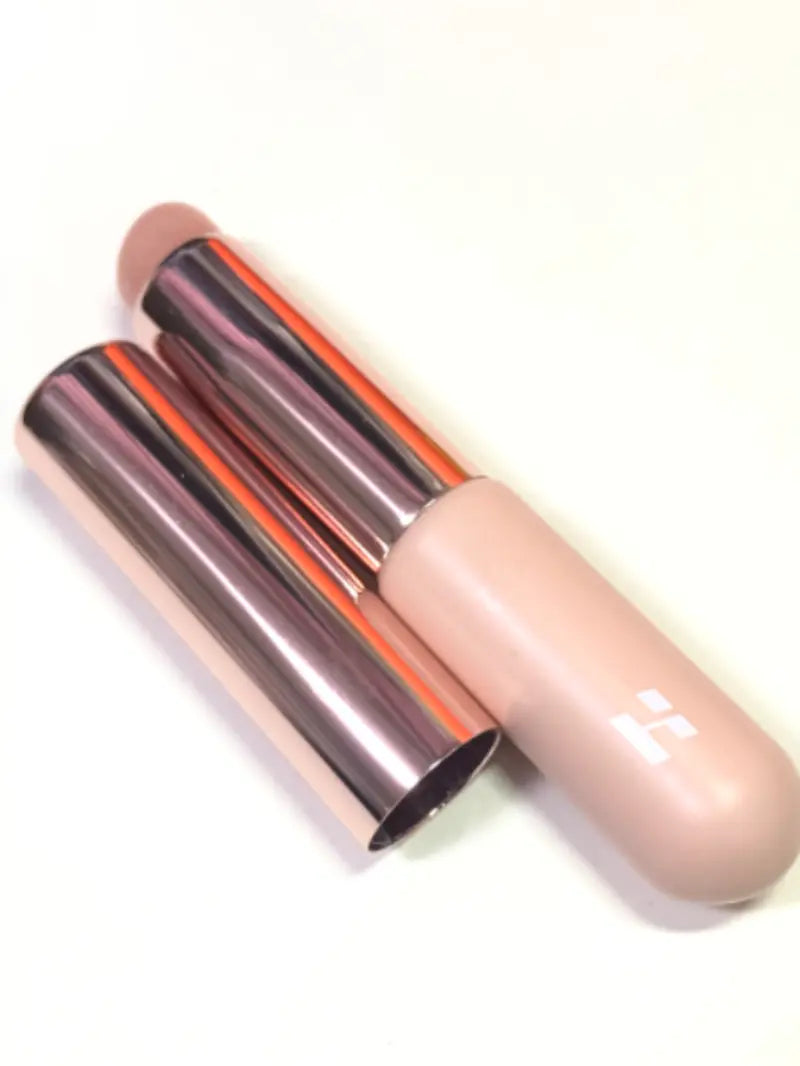 [Holika Holika] Blurry Silicone Lip Brush – Soft Blending Tip – Portable Design