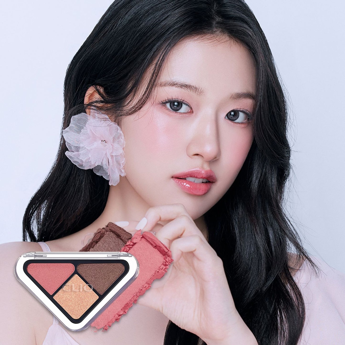 [CLIO] Essential Shadow Tap | Soft Layering Texture &amp; Everyday Color Palette