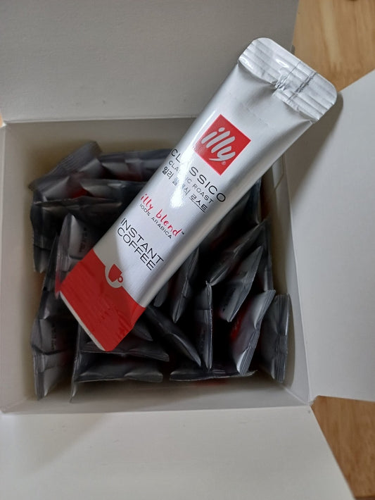 [illy] Classico Instant Coffee Sticks with Microground Arabica Beans | Classic Roast Aroma | 70 Sticks | GlowLab